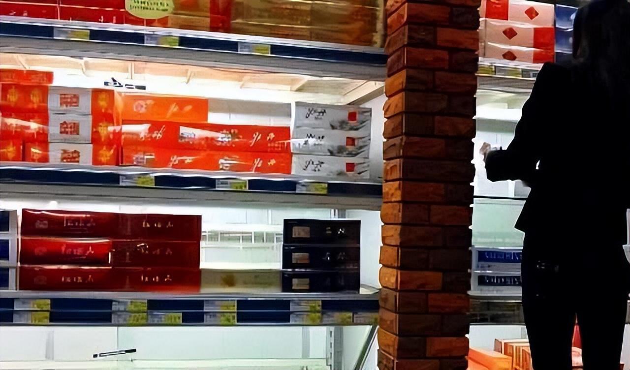 假中华看烟_中华香烟假烟是什么样子的_假烟中华怎么分辨