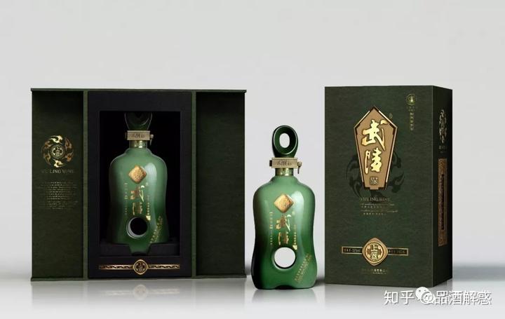 贵洲茅台镇荷花酒价格_贵州茅台镇荷花酒53度价格_贵州茅台镇荷花酒和荷花烟