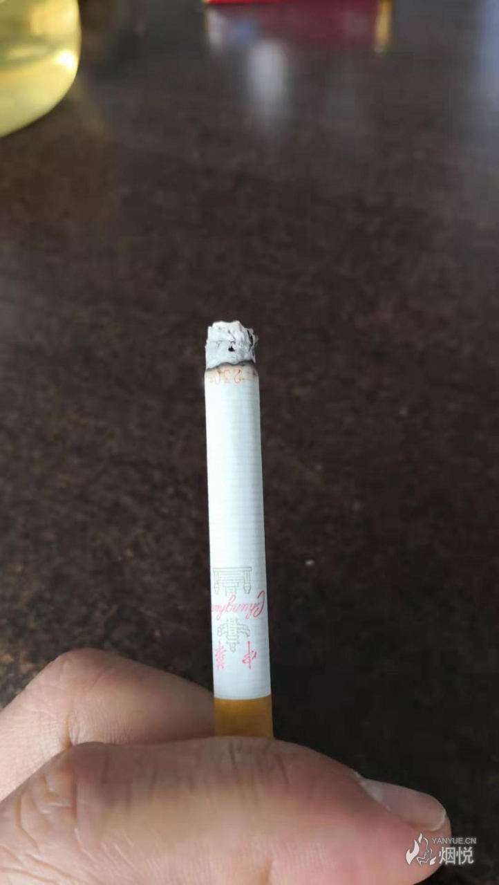 中华烟_烟中华多少钱一包_烟中华多少钱一盒