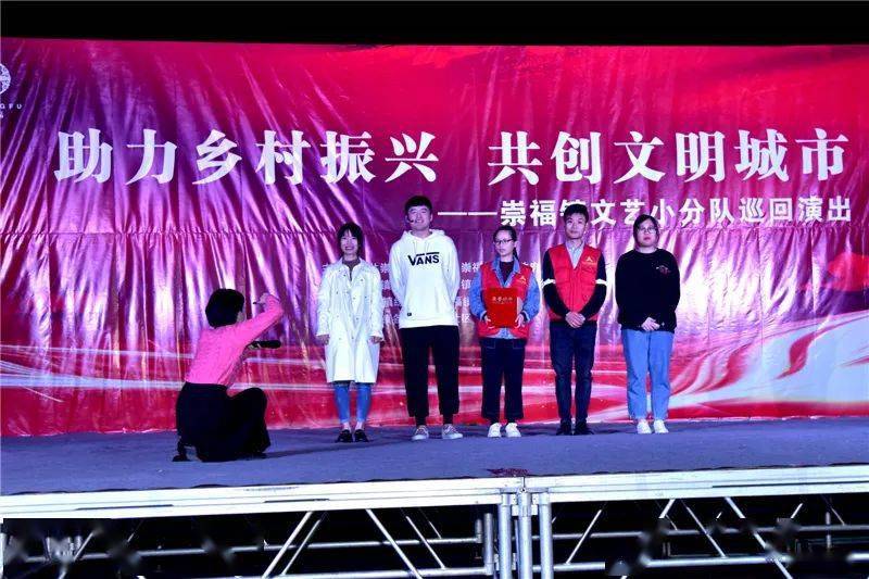 小村子造20年假烟_农村让烟的规矩_私自造烟的村子