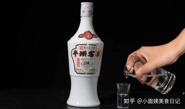 贵州茅台镇荷花酒53度价格_贵洲茅台镇荷花酒价格_贵州茅台镇荷花酒和荷花烟