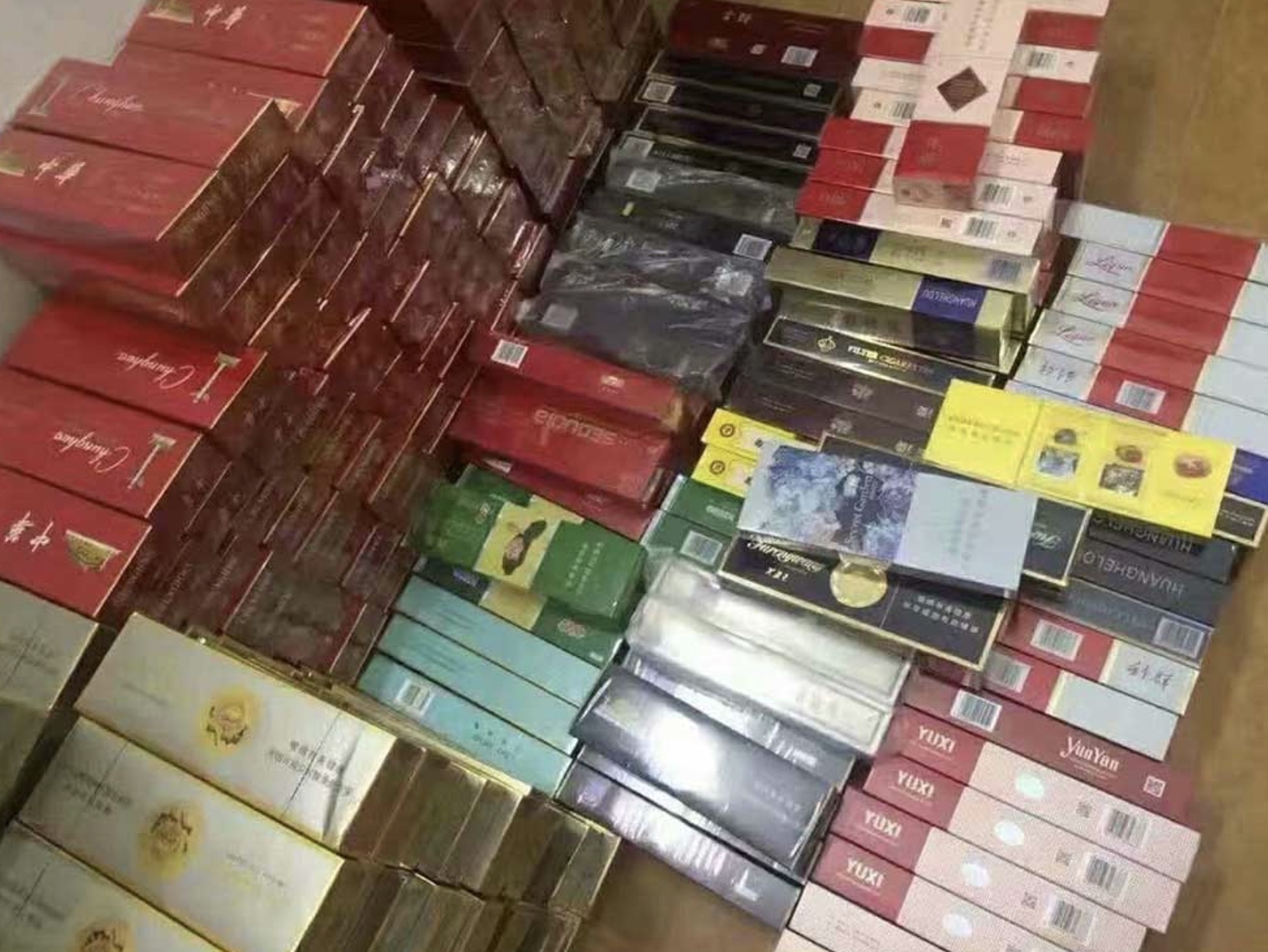 云霄香烟一手_云霄国烟批发一手货源_云霄香烟一手货源厂家直销批发