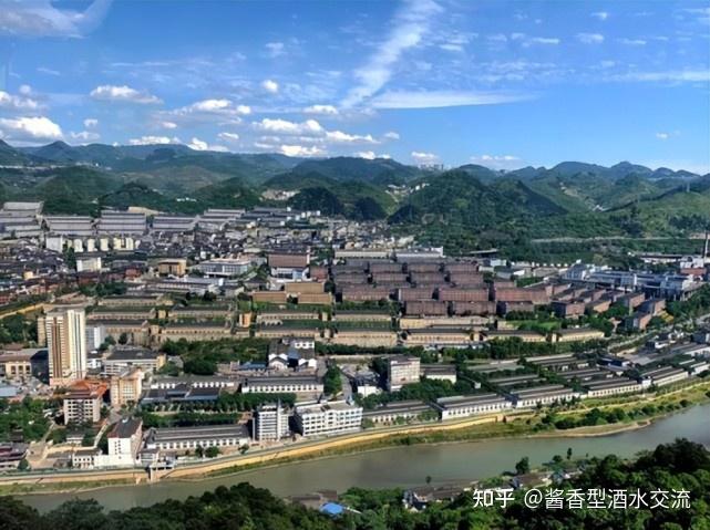 贵洲茅台镇荷花酒价格_贵州茅台镇荷花酒和荷花烟_贵州茅台荷花酒价格