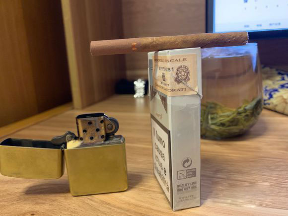 假中华烟细支_假中华细烟_假中华细支