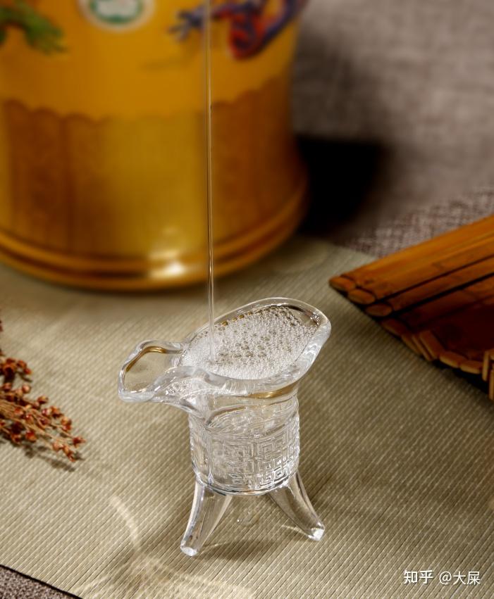 贵洲茅台镇荷花酒价格_贵州茅台镇荷花酒和荷花烟_贵州茅台镇荷花酒53度价格