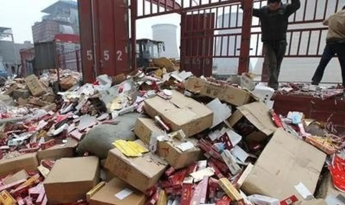 云霄香烟多少钱一包_云霄香烟细支_云霄系列香烟哪款好抽