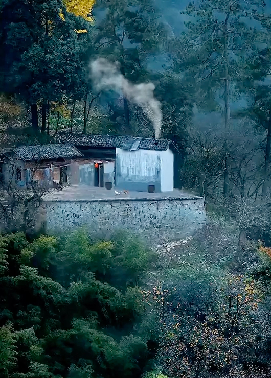 小村子造20年假烟_私自造烟的村子_农村让烟的规矩