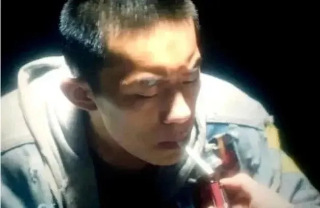 中华香烟_香烟中华金中支售价多少_香烟中华细支多少钱一条