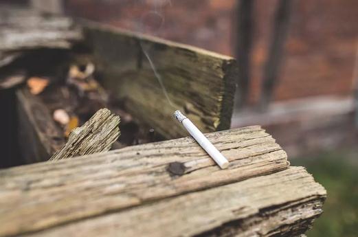 免税爆珠烟哪款最好_货源香烟免税爆珠多少钱_免税香烟爆珠货源