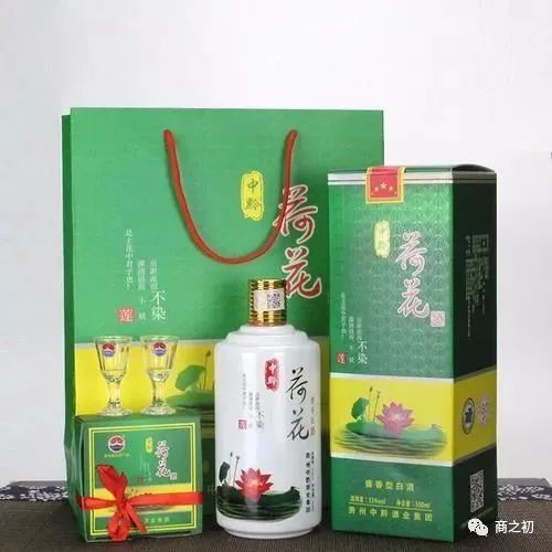 贵州小茅台。贵酒黔春_贵州茅台镇荷花酒和荷花烟_贵州茅台酒厂集团 茅台建国60周年庆典酒